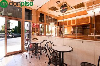 Local comercial en venta en Camino de Ronda - Rosaleda en Granada