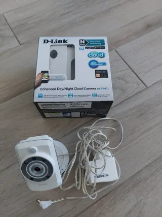 Cámara D-Link DCS-942L Día/Noche Cloud