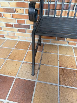 Banco de hierro para jardín