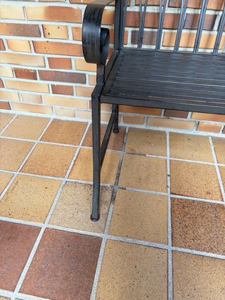 Banco de hierro para jardín