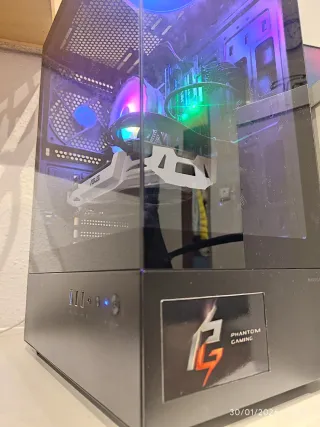 Ordenador ASUS Phantom Gaming RGB