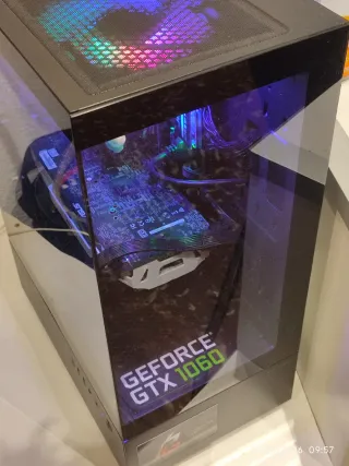 Ordenador ASUS Phantom Gaming RGB