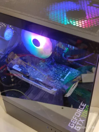 Ordenador ASUS Phantom Gaming RGB