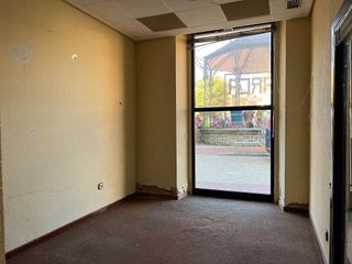 Local comercial en alquiler en Valdés