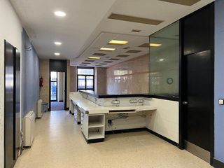 Local comercial en alquiler en Valdés