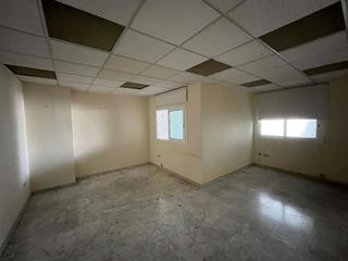 Oficina en venta en Almeda - El Corte Inglés en Cornellà de Llobregat