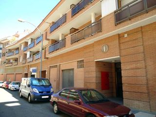 Local comercial en venta en Los Olivos en Huesca