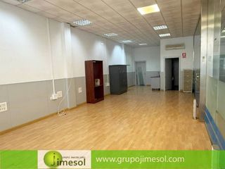 Local comercial en venta en Cabra