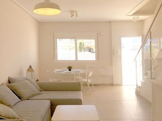 Casa adosada en alquiler en Cabo Roig - La Zenia en Orihuela