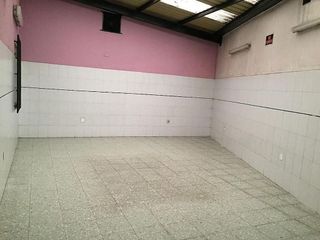 Local comercial en alquiler en Lena