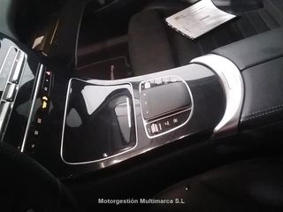 MERCEDES GLC-CLASS GLC 300 de 4MATIC