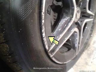 MERCEDES GLC-CLASS GLC 300 de 4MATIC