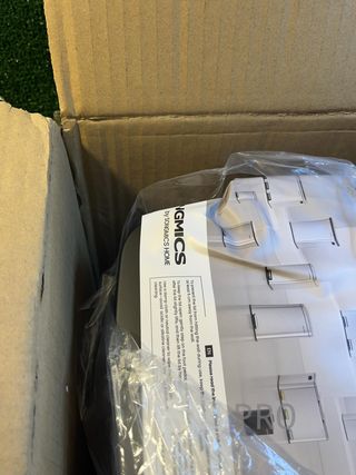 Cestino per il bagno SONGMICS, 8 L, con pedale, per spazi piccoli, con coperchio morbido, acciaio, nero LTB591B0802