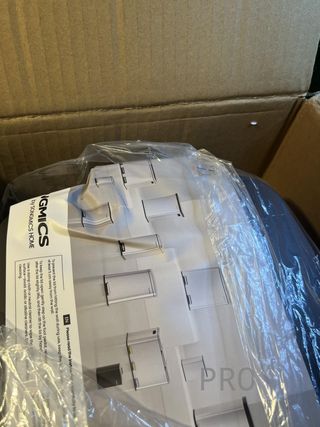 Cestino per il bagno SONGMICS, 8 L, con pedale, per spazi piccoli, con coperchio morbido, acciaio, nero LTB591B0802