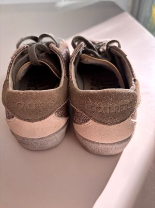 Zapatillas niña scalpers. Talla 33. Verde/ purpuri