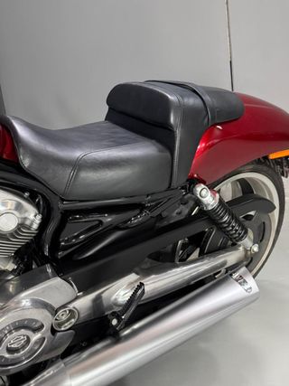 Harley-Davidson V-Rod Muscle Roja