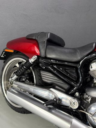 Harley-Davidson V-Rod Muscle Roja