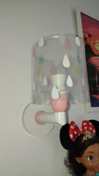 Lámpara infantil con gotas de colores