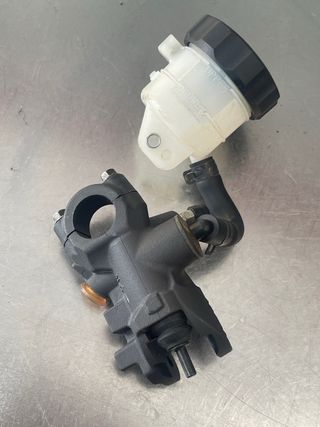 Bomba Freno Delantero Suzuki GSXR 600 K8 K9