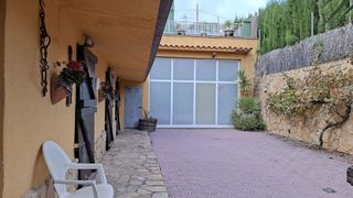 Chalet en venta en Vallirana