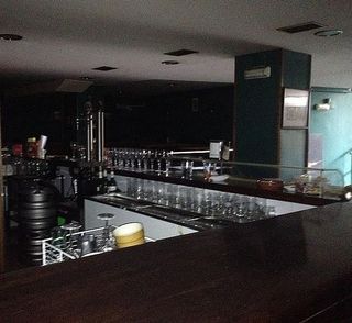 Local comercial en alquiler en Lena