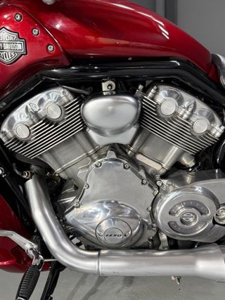 Harley-Davidson V-Rod Muscle Roja