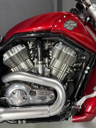 Harley-Davidson V-Rod Muscle Roja