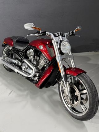 Harley-Davidson V-Rod Muscle Roja