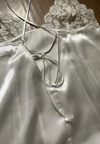 Camisón lencero blanco satinado