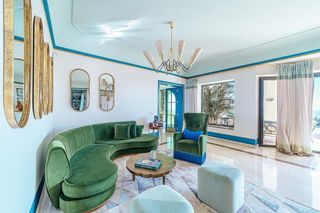 Chalet en alquiler en El Padrón - El Velerín - Voladilla en Estepona