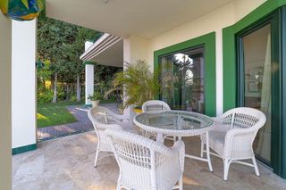 Chalet en alquiler en El Padrón - El Velerín - Voladilla en Estepona