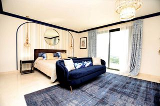 Chalet en alquiler en El Padrón - El Velerín - Voladilla en Estepona