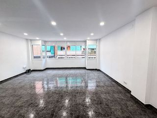Local comercial en venta en La Salut - Lloreda en Badalona