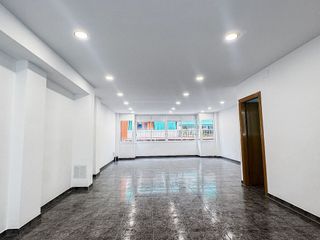 Local comercial en venta en La Salut - Lloreda en Badalona