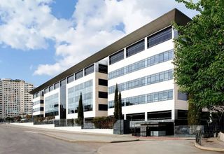 Oficina en alquiler en Virgen del Cortijo - Manoteras en Madrid