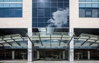 Oficina en alquiler en Virgen del Cortijo - Manoteras en Madrid