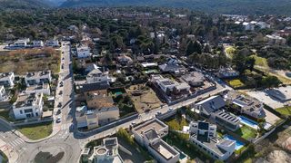 Solar en venta en Colonia en Torrelodones