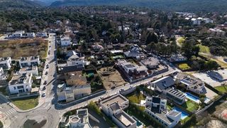 Solar en venta en Colonia en Torrelodones