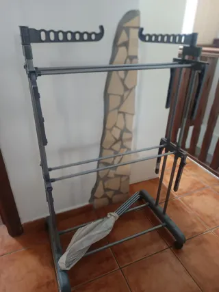 Asta asciugabiancheria alta 1,20 cm x 75 cm di larghezza