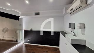 Local comercial en alquiler en La Dreta de l'Eixample en Barcelona