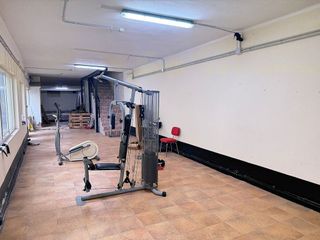 Local comercial en alquiler en Centro en Gijón