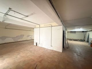 Local comercial en alquiler en Centro en Gijón