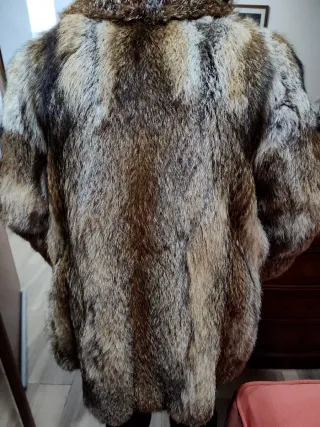 Abrigo de piel auténtica , marca IVONNE