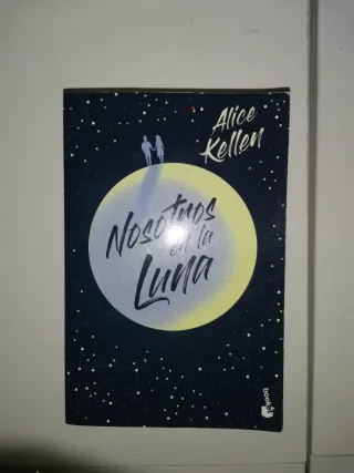 Libro nosotros en la luna