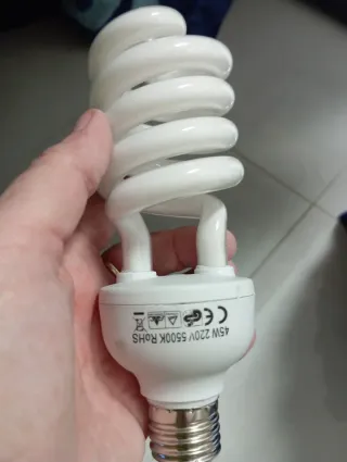 Bombilla de estudio CFL