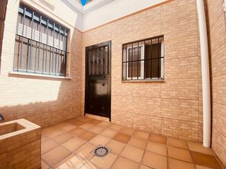 Casa adosada en alquiler en Aljaraque