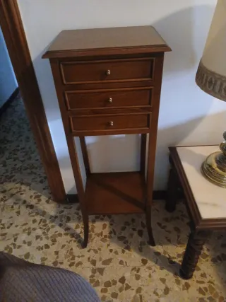 Mueble auxiliar de madera
