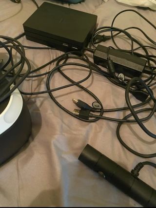 Lote PS4 (PlayStation 4) + 4 Juegos + gafas VR