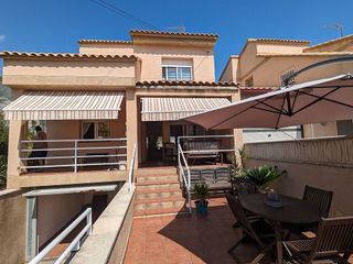 Casa adosada en venta en Creixell