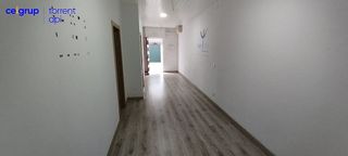 Local comercial en alquiler en Escala, L´
